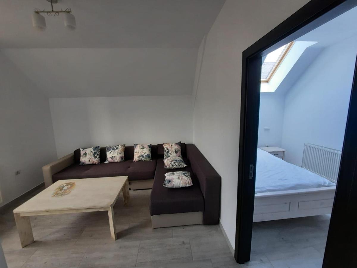 Casa De Oaspeti Maximilian Codlea Buitenkant foto